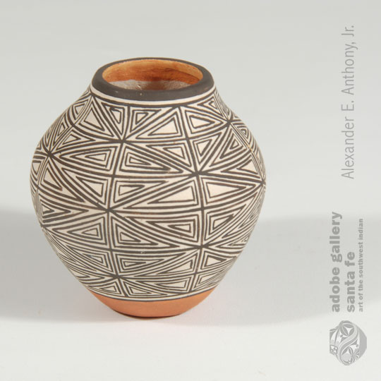 Wanda Aragon Pottery - 25978